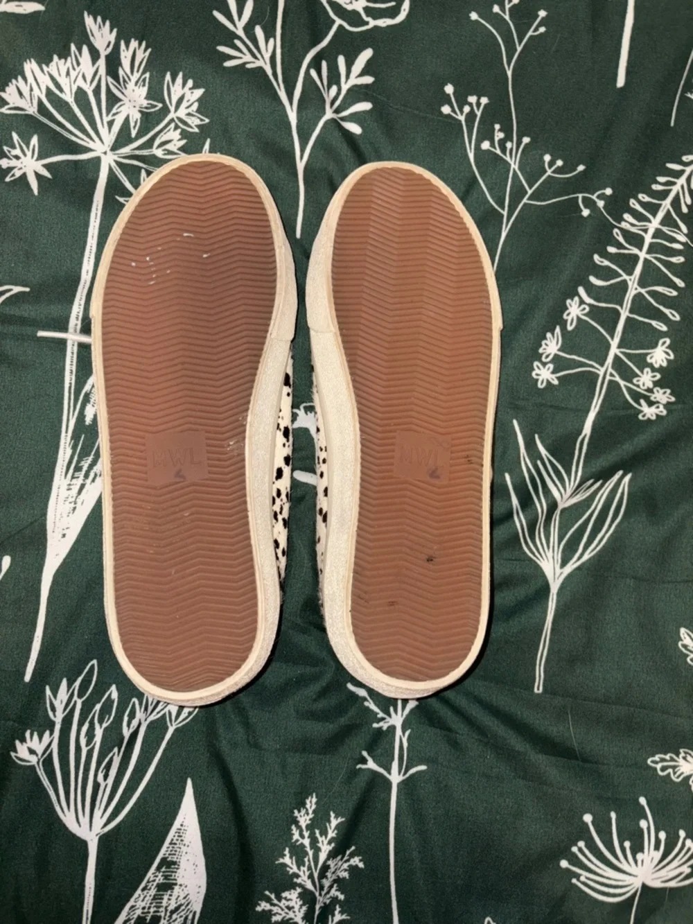 💫2 for $40💫 Madewell Black & White print Cowhide Sneakers - Picture 4 of 5